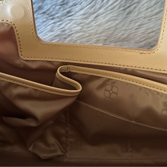 IMAN Red & Tan Vegan Patent Leather Handbag - EUC **Missing shoulder strap - Picture 8 of 9